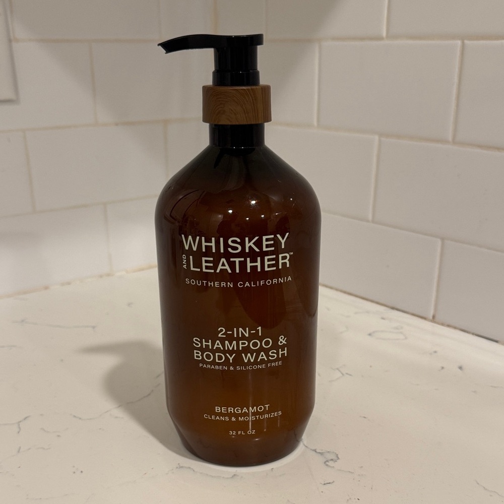 Whiskey & Leather 2-in-1 Shampoo & Body Wash Bergamont NEW